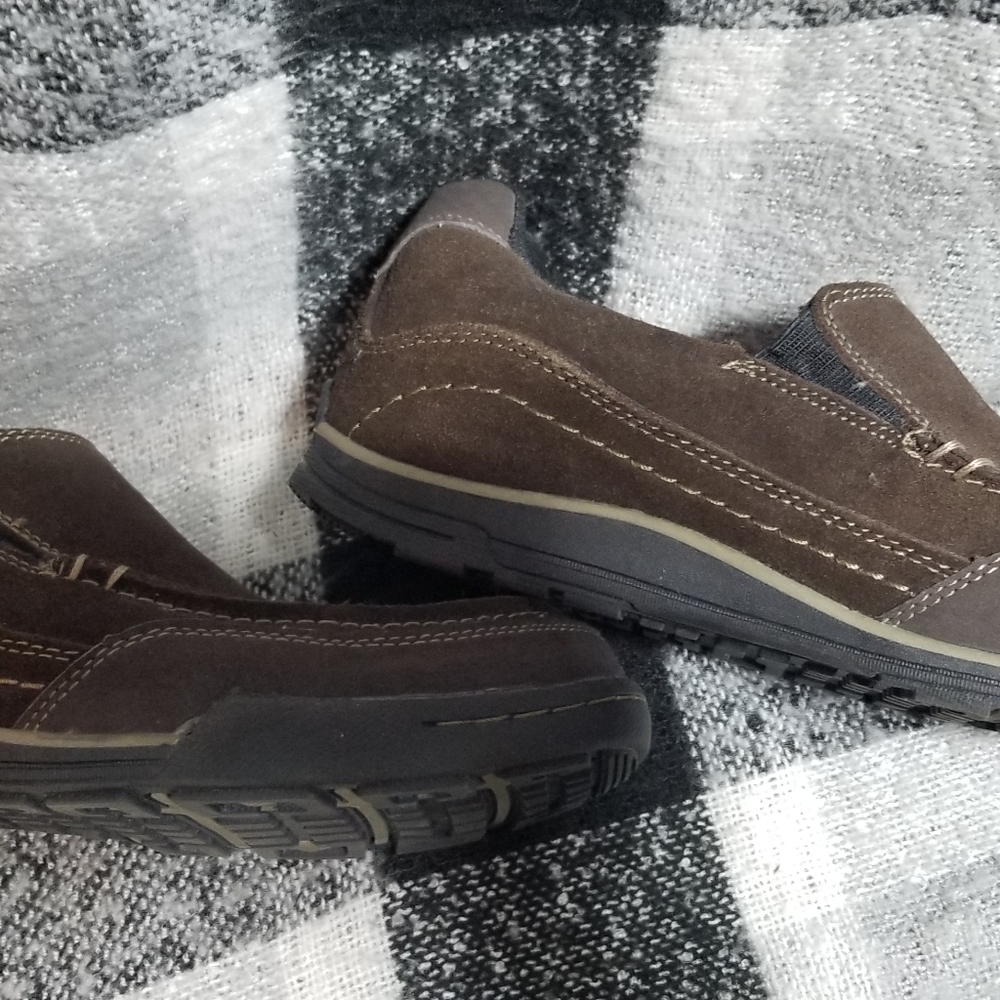 Marina Suede men size 8 slipons